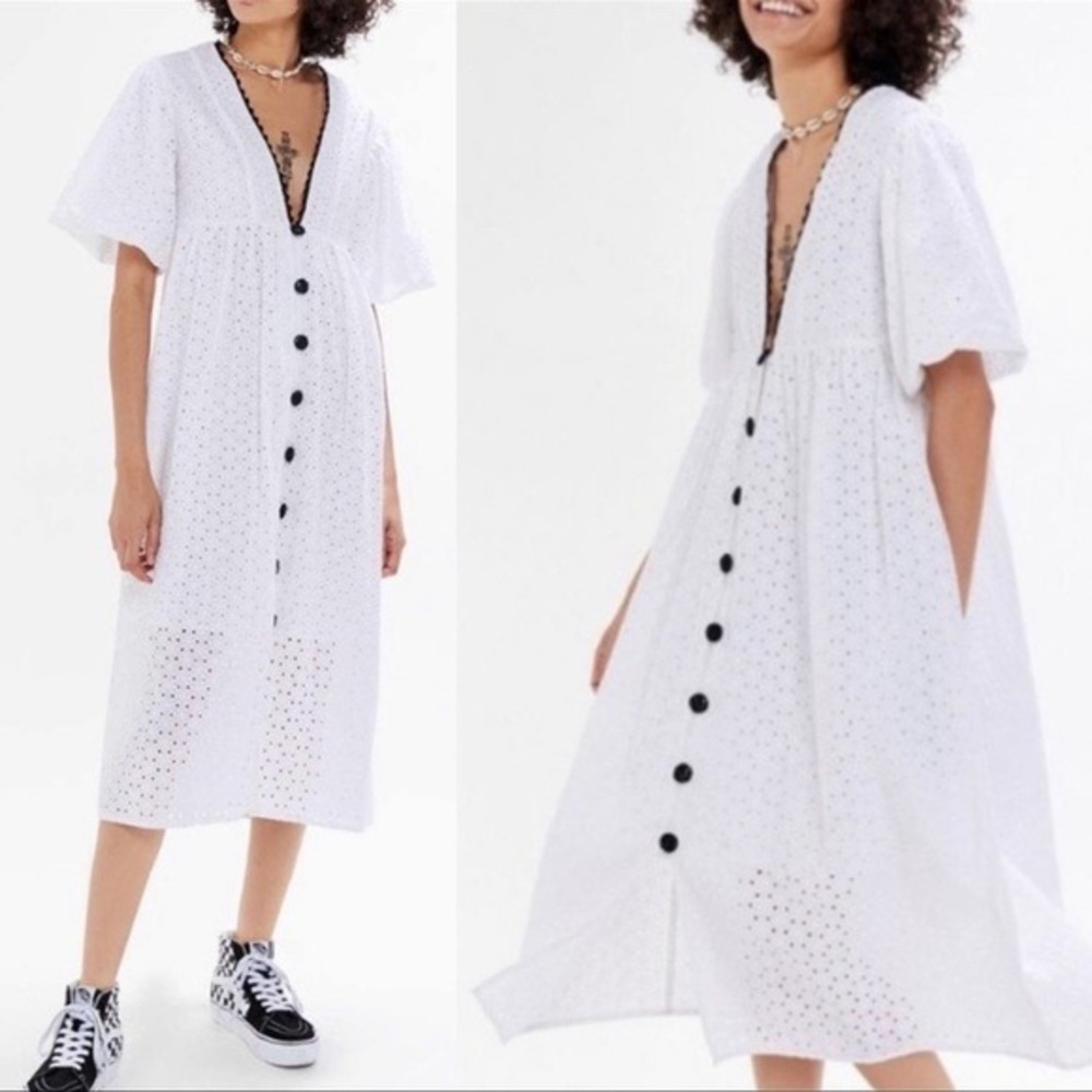Urban Outfitters Eyelet Dress Women Small White Boho Crochet Button Midi Dress